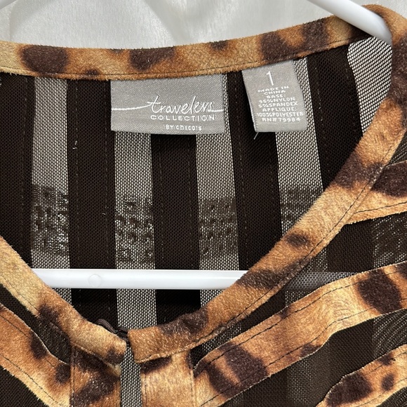 Chico’s Travelers animal print single button layer with mesh inserts - Picture 2 of 3